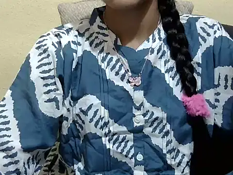 Snapshot of Khushi_v chatting on 5, 2, 2026 Khushi v online show from 5, 2, 2026