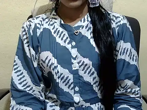 Snapshot of Khushi_v chatting on 8, 2, 2026 Khushi v online show from 8, 2, 2026