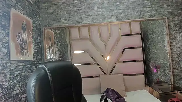 Shara Oz online show from 11, 4, 2026