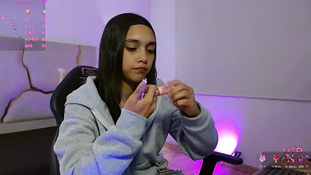 TINY TAY online show from 10, 3, 2026