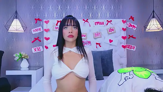 Snapshot of MadyAndEthan chatting on 15, 2, 2026 MadyAndEthan online show from 15, 2, 2026