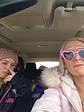 Snapshot of BeautifulFire23 chatting on 8, 2, 2026 BeautifulFire23 online show from 8, 2, 2026