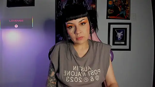 luckylaura online show from 9, 2, 2026