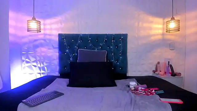 samantha foxyy online show from 8, 4, 2026