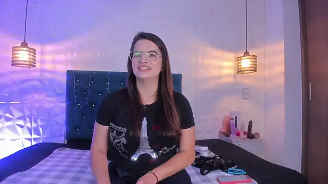 samantha foxyy online show from 4, 4, 2026