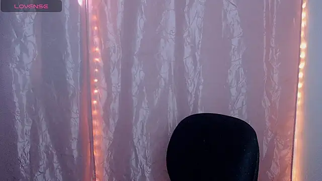Snapshot of Anita23__ chatting on 6, 5, 2026 Anita23 online show from 6, 5, 2026