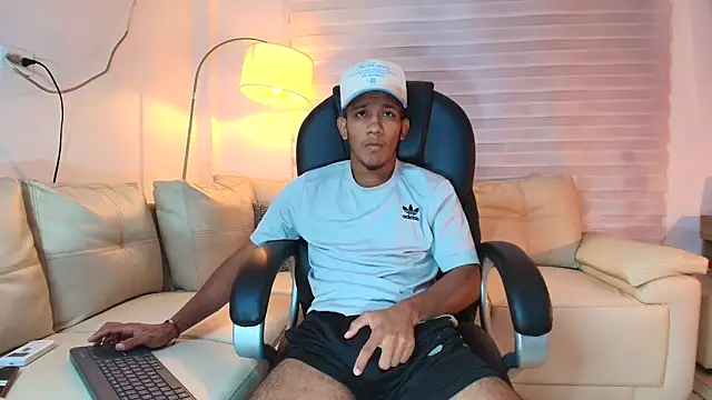 ricky spensar23cm  online show from 14, 4, 2026