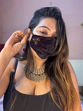 Samaira Juicy143 online show from 4, 5, 2026