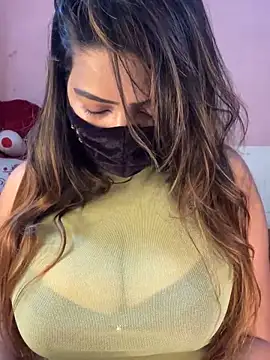 Samaira Juicy143 online show from 22, 4, 2026