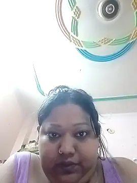 Samaira Juicy143 online show from 23, 4, 2026