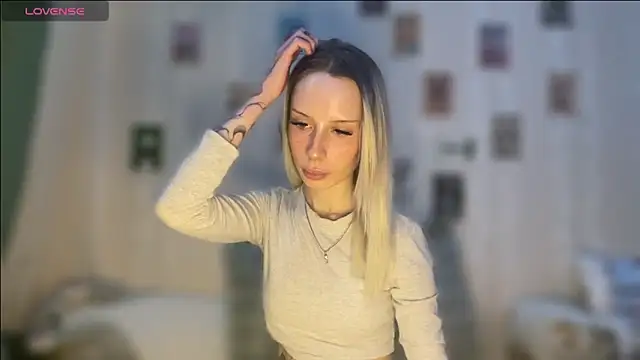 Snapshot of DellaCampbell chatting on 11, 2, 2026 DellaCampbell online show from 11, 2, 2026