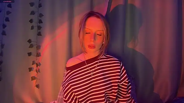 DellaCampbell online show from 3, 4, 2026