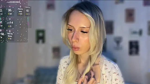 Snapshot of DellaCampbell chatting on 9, 2, 2026 DellaCampbell online show from 9, 2, 2026