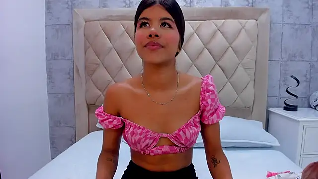 Snapshot of SidneyBrownn_ chatting on 19, 2, 2026 SidneyBrownn online show from 19, 2, 2026