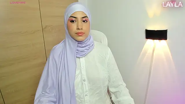 LAY LA  online show from 5, 2, 2026