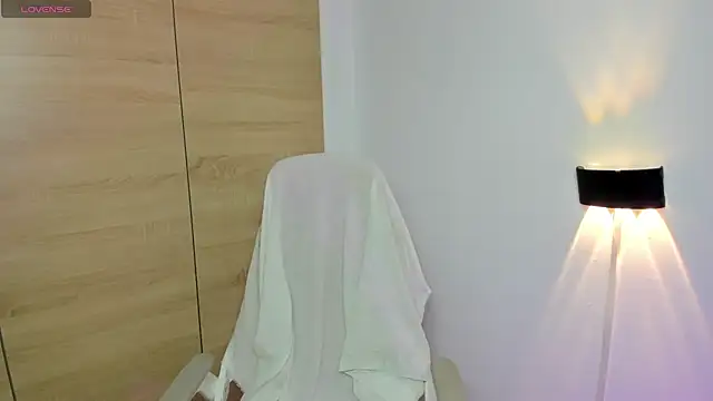 LAY LA  online show from 6, 2, 2026