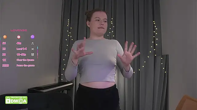 Snapshot of Agatha_Gris chatting on 3, 2, 2026 Agatha Gris online show from 3, 2, 2026