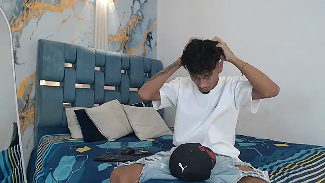 PRETTY COCK1 online show from 22, 2, 2026