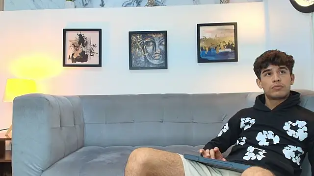 PRETTY COCK1 online show from 17, 2, 2026