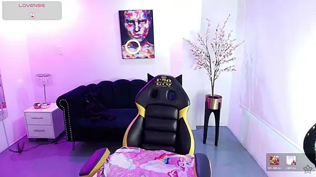 Victoria  doll online show from 3, 6, 2026