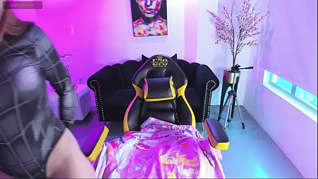 Victoria  doll online show from 16, 5, 2026