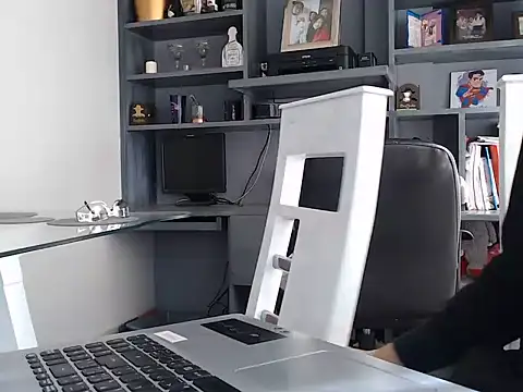 thomass1018 online show from 15, 7, 2026