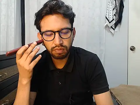 thomass1018 online show from 27, 5, 2026