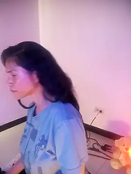  aish a online show from 17, 4, 2026