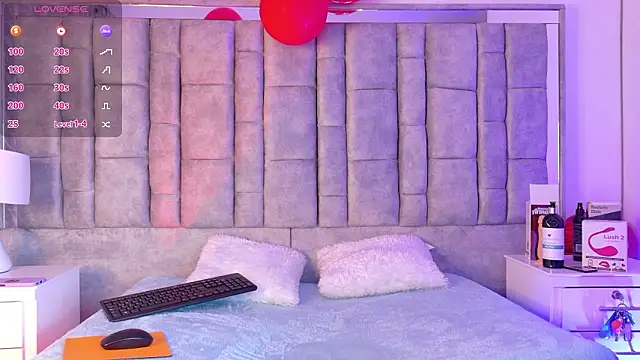 Ayla Han online show from 24, 2, 2026