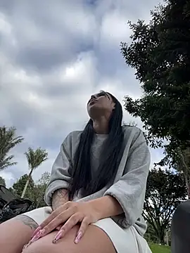 scarlett pinkk1 online show from 11, 4, 2026