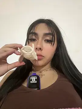 Snapshot of scarlett_pinkk1 chatting on 18, 2, 2026 scarlett pinkk1 online show from 18, 2, 2026