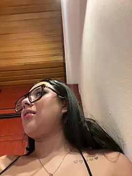 Snapshot of Violetta_pinkk1 chatting on 18, 2, 2026 Violetta pinkk1 online show from 18, 2, 2026