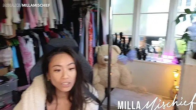 millamischief online show from 17, 4, 2026