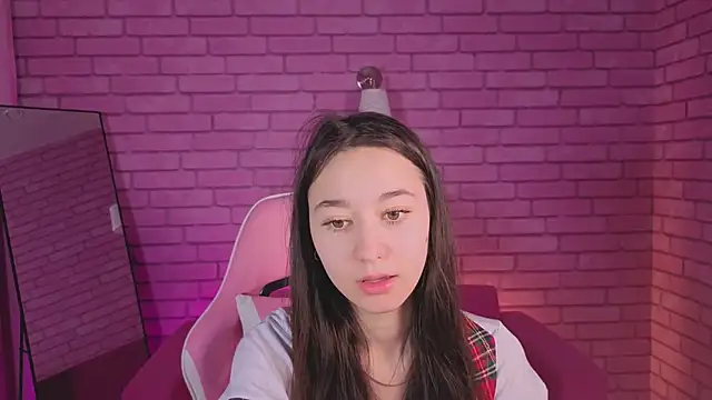 Snapshot of Nicole_Brownie chatting on 4, 4, 2026 Nicole Brownie online show from 4, 4, 2026