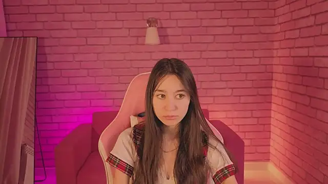 Snapshot of Nicole_Brownie chatting on 14, 2, 2026 Nicole Brownie online show from 14, 2, 2026