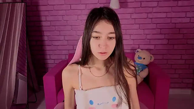 Snapshot of Nicole_Brownie chatting on 2, 2, 2026 Nicole Brownie online show from 2, 2, 2026