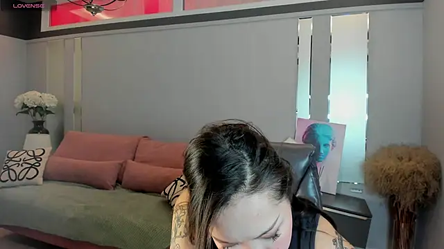 Snapshot of ElinaMotion chatting on 1, 2, 2026 ElinaMotion online show from 1, 2, 2026