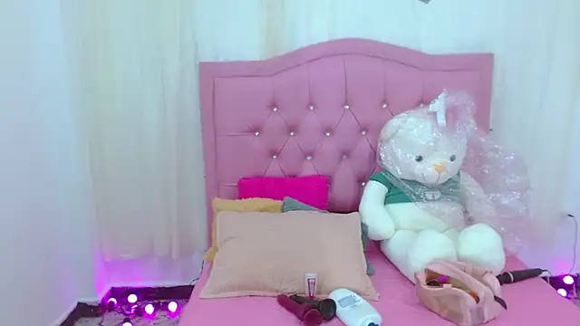 Steixy cute online show from 15, 4, 2026