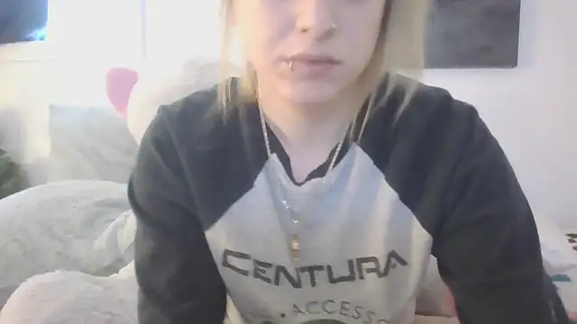 Snapshot of SpicyNatashaXO chatting on 10, 2, 2026 SpicyNatashaXO online show from 10, 2, 2026