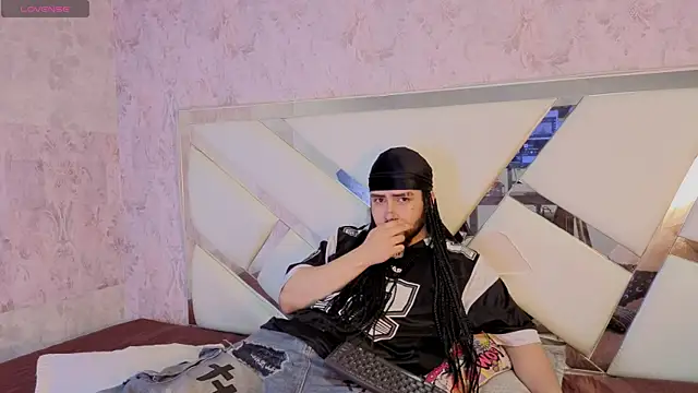 Snapshot of Benny_and_Mark chatting on 13, 2, 2026 Benny and Mark online show from 13, 2, 2026