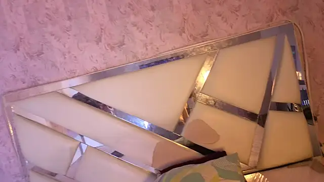 Snapshot of Benny_and_Mark chatting on 28, 2, 2026 Benny and Mark online show from 28, 2, 2026