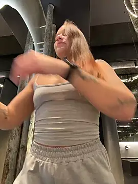 Snapshot of KishaMur chatting on 12, 2, 2026 KishaMur online show from 12, 2, 2026