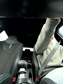 YoungSkinnyBoy20 online show from 11, 2, 2026