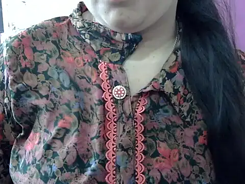 Snapshot of Cute_Aliyaa chatting on 18, 4, 2026 Cute Aliyaa online show from 18, 4, 2026