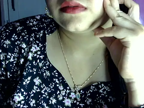 Snapshot of Cute_Aliyaa chatting on 2, 7, 2026 Cute Aliyaa online show from 2, 7, 2026