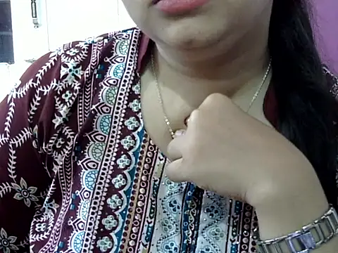 Snapshot of Cute_Aliyaa chatting on 22, 4, 2026 Cute Aliyaa online show from 22, 4, 2026