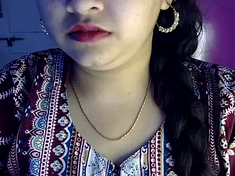 Snapshot of Cute_Aliyaa chatting on 18, 7, 2026 Cute Aliyaa online show from 18, 7, 2026