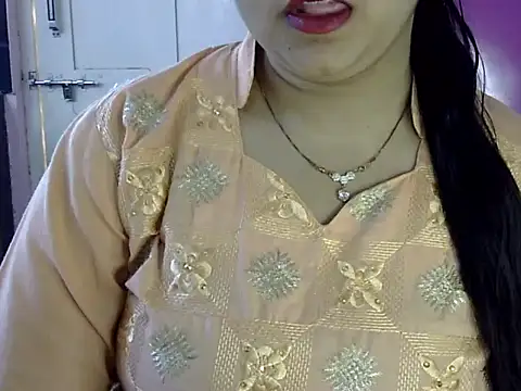Snapshot of Cute_Aliyaa chatting on 31, 5, 2026 Cute Aliyaa online show from 31, 5, 2026