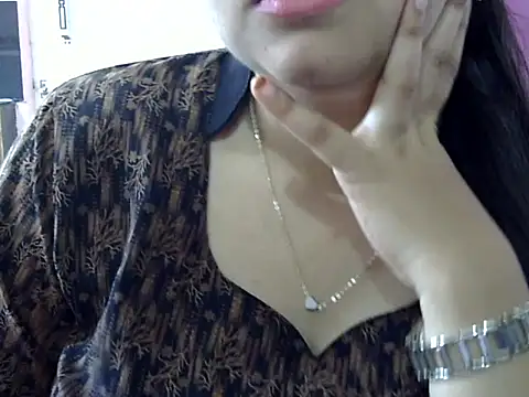 Snapshot of Cute_Aliyaa chatting on 23, 4, 2026 Cute Aliyaa online show from 23, 4, 2026