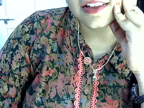 Snapshot of Cute_Aliyaa chatting on 13, 6, 2026 Cute Aliyaa online show from 13, 6, 2026